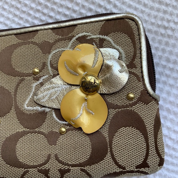 Coach Signature C Canvas Wristlet with Flower - Picture 9 of 13